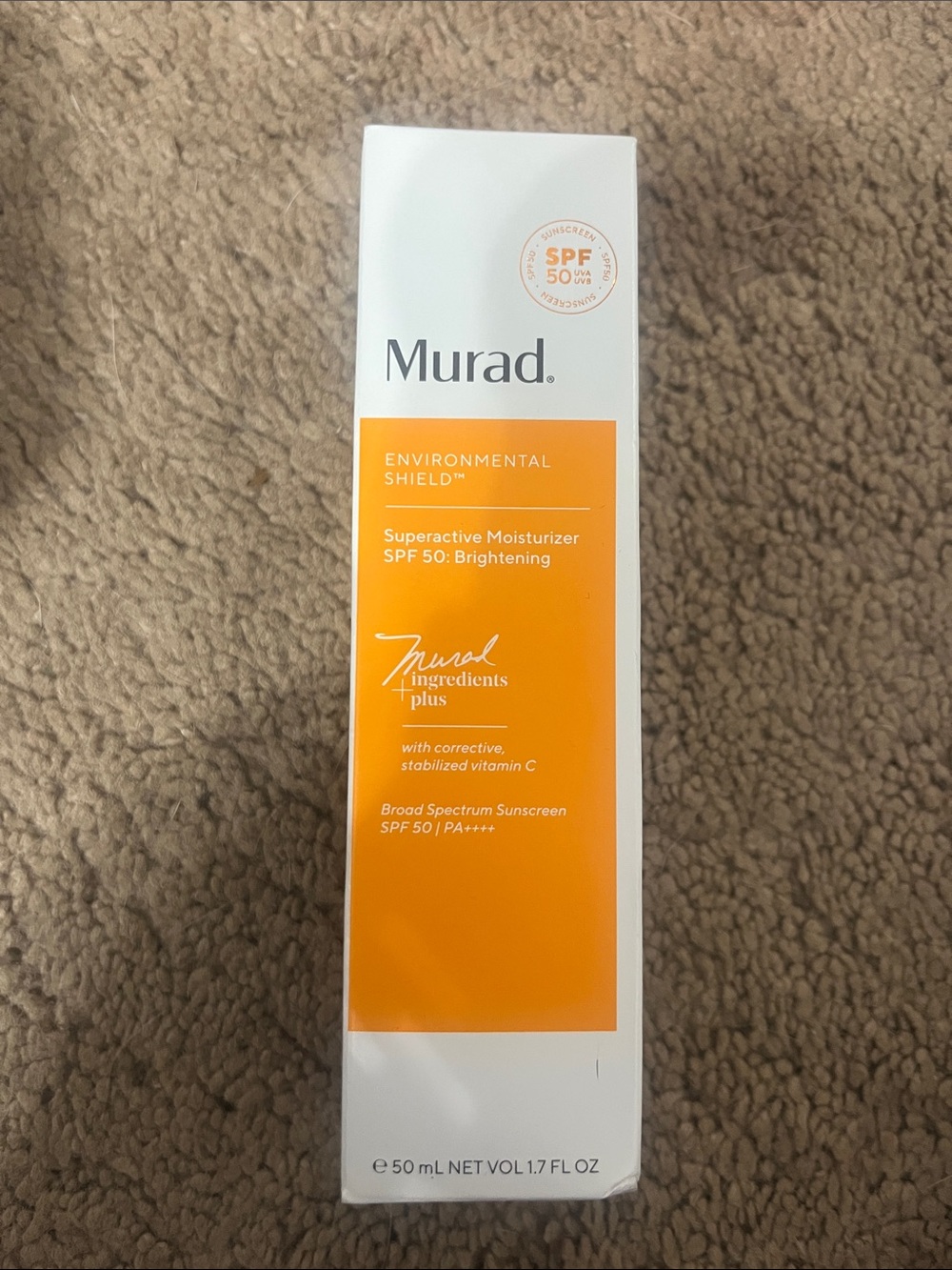 Murad Superactive Moisturizer SPF 50 Brightening - Orange & White